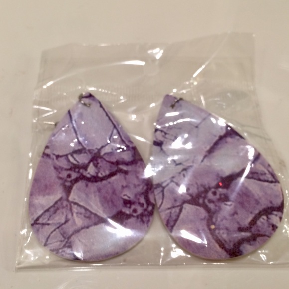 Chandelier Earrings: Purple Marble - Picture 2 of 2